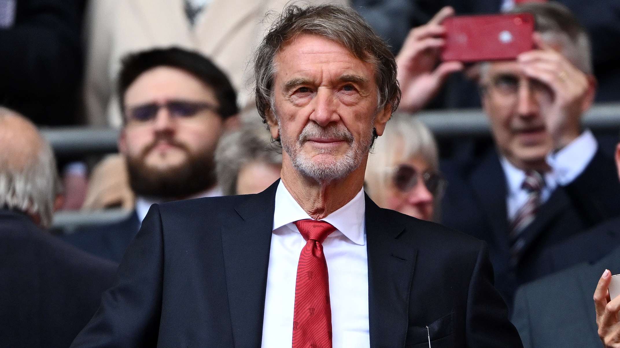 也給格林伍 也給格林伍