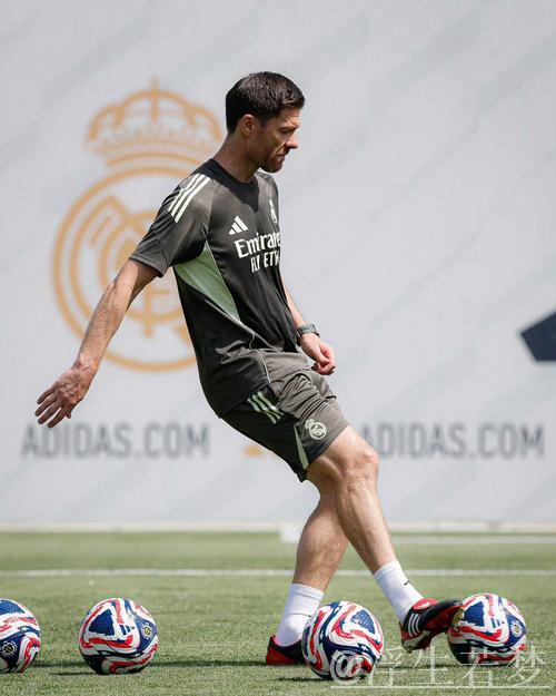 阿隆索帅位堪忧,两大潜在继任者浮出水面,齐达内和渣叔谁更适合? 阿隆索帅位堪忧,两大潜在继任者浮出水面,齐达内和渣叔谁更适合?